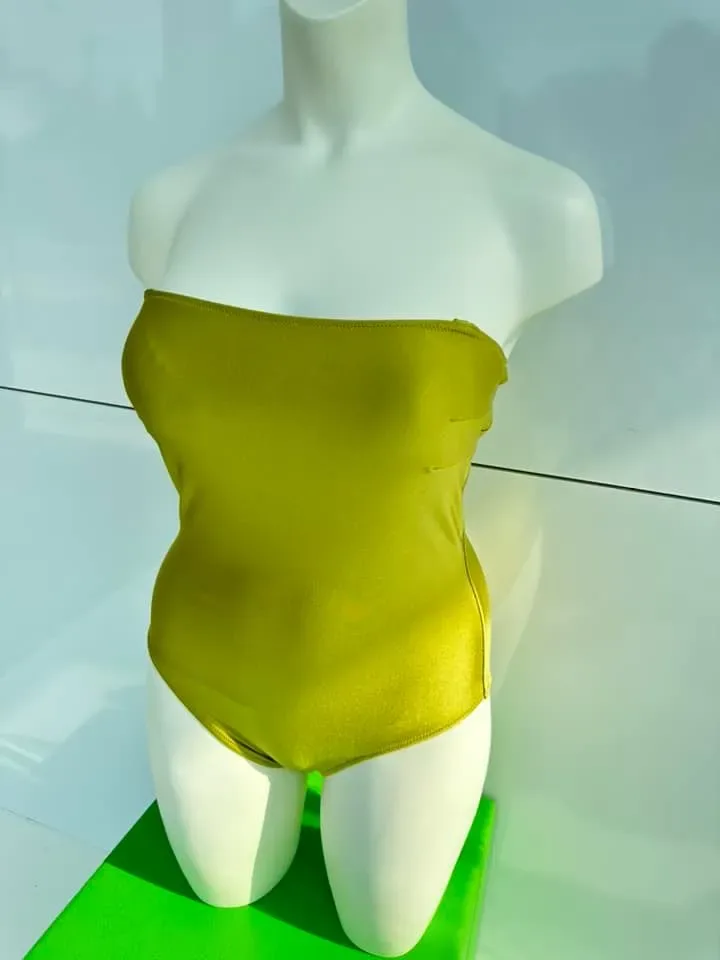 Ocean Couture Modern strapless voorgevormd badpak in groen