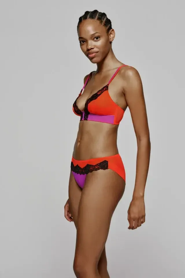 Sarda Bremer bralette in oranje, roze en zwart
