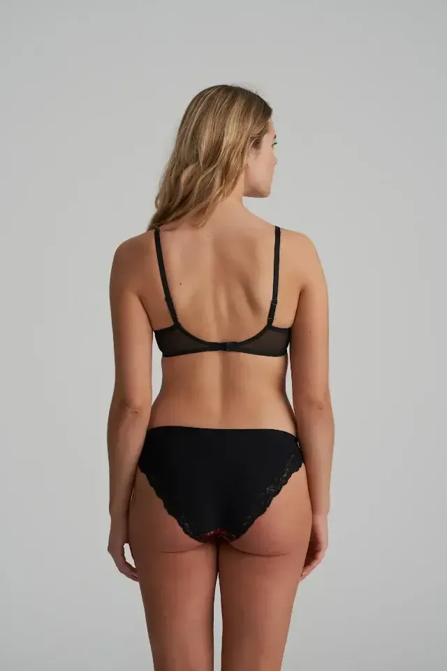 Marie Jo Selyna plunge bh in zwart en rood