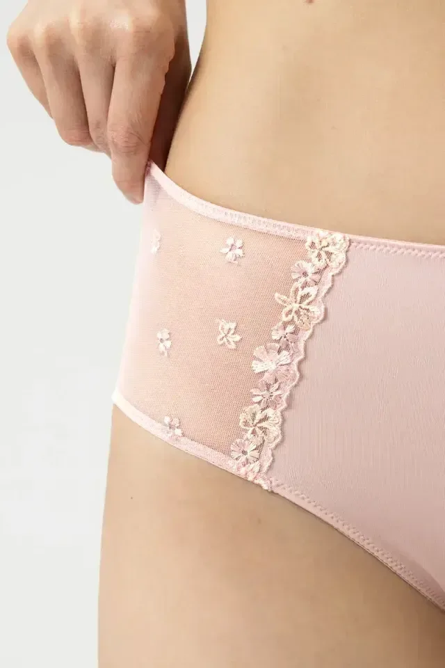 Mey Pretty Joan tailleslip in huidskleur