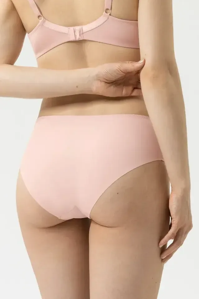 Mey Pretty Joan tailleslip in huidskleur