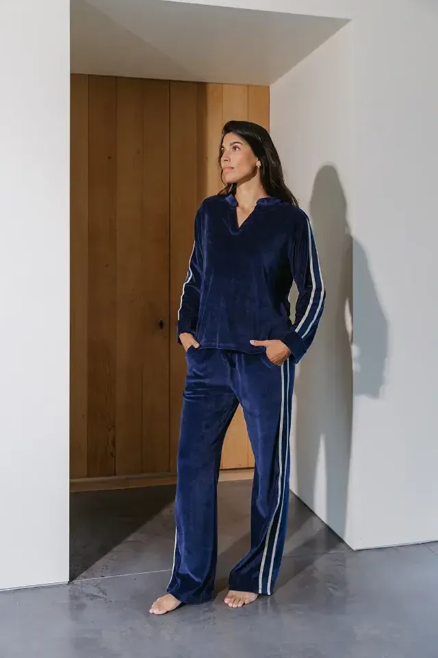 Aliece et Maman Kate homewear in blauw