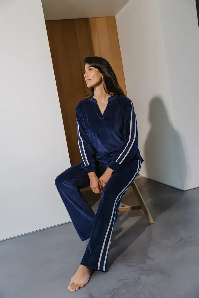 Aliece et Maman Kate homewear in blauw
