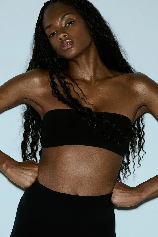 Sarda McKeon strapless top in zwart