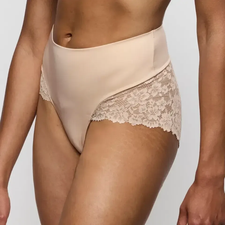 Marie Jo Soft Studio corrigerende tailleslip in huidskleur
