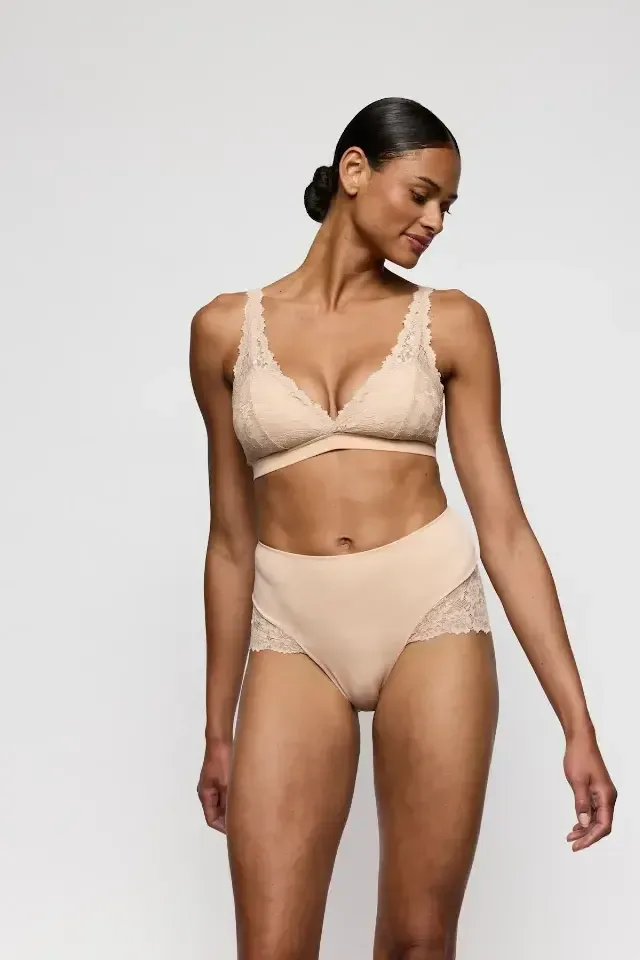 Marie Jo Soft Studio corrigerende tailleslip in huidskleur