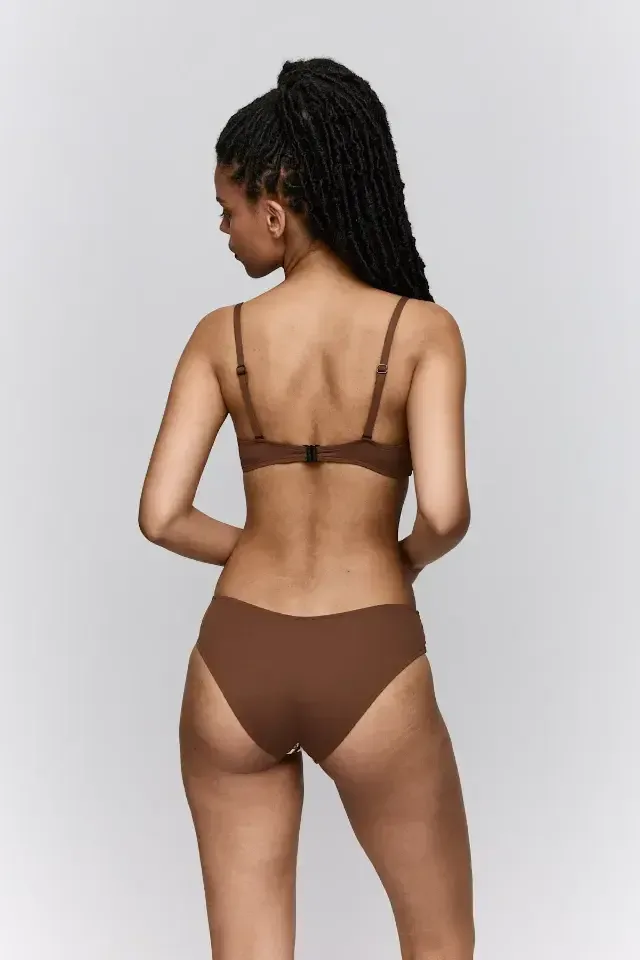 Sarda Biles voorgevormde bikini in bruin, ivoor en zwart