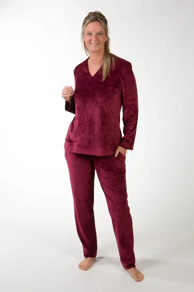Perlina Sienna velours damespyjama in bordeaux