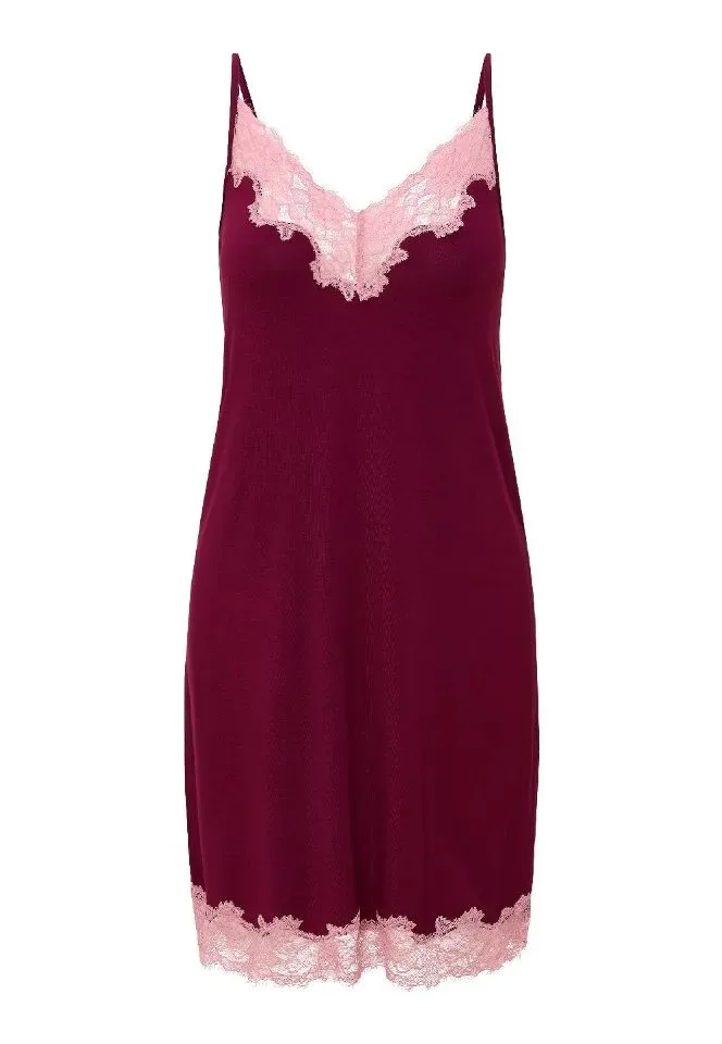 Lingadore Port Desire Nights slipdress in bordeaux