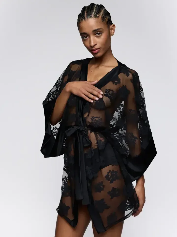 Sarda Mayela kimono in zwart