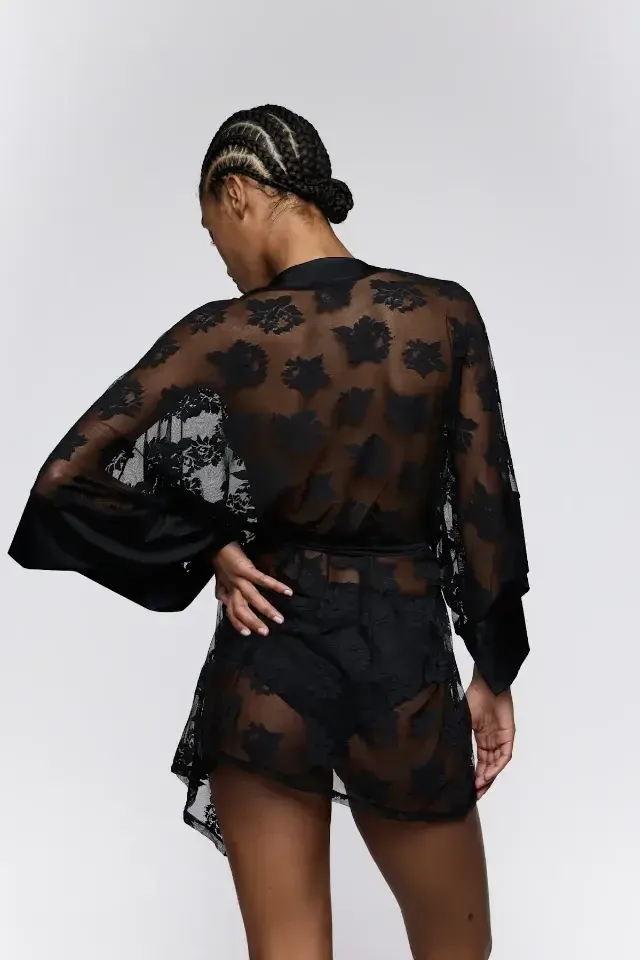 Sarda Mayela kimono in zwart