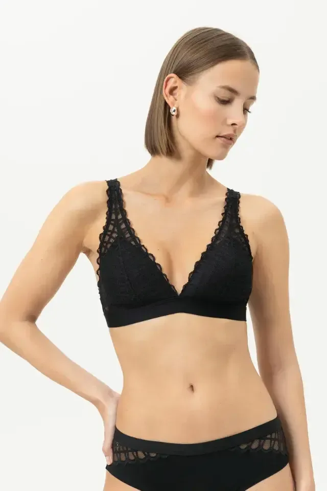 Mey Poetry bralette in zwart