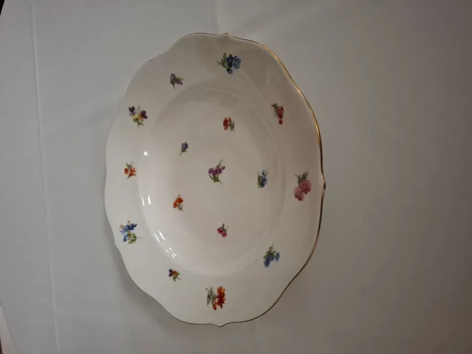 Lindner Bavaria porzellan 	40 Streublümchen	Diep bord	23 cm	Handarbeid