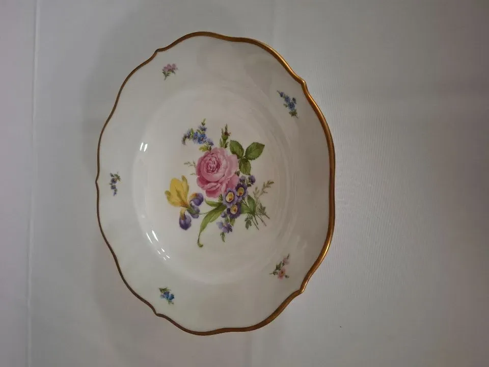 Lindner Bavaria porzellan 	21 Senator	Diep bord	23 cm	Handarbeid