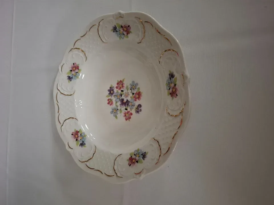 Lindner Bavaria porzellan 	84 Anemone	Diep bord	23 cm	Handarbeid