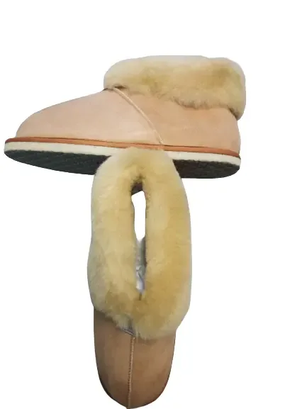 Dames Pantoffels met schapenwol – beige – hoog model – maat 35 tot 42