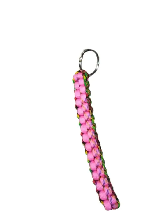 Sleutelhanger met gevlochten touw - roze/ groen/ rood - touwlengte 12.5 cm