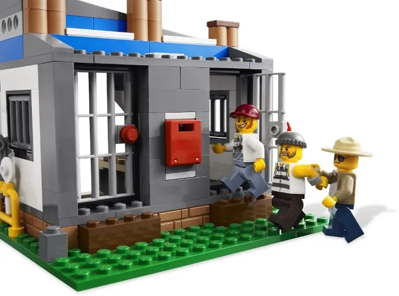 LEGO City - Bospolitiebureau - 4440
