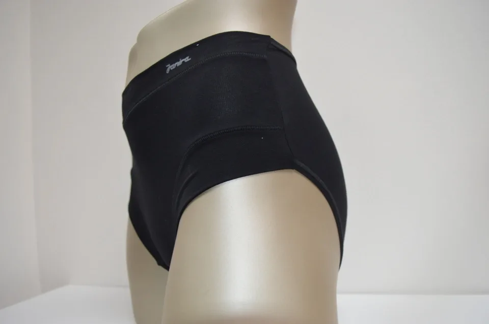 Janira Slip Esencial 1031637 Zwart