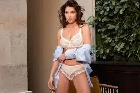 Louisa Bracq - Candide - BH Beugel - 462-01 - Nacre
