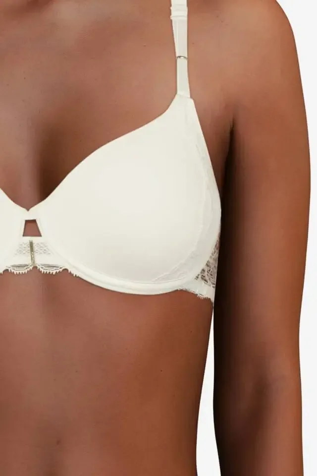 Chantelle – Waltz – BH Voorgevormd - 13L6 – Milk