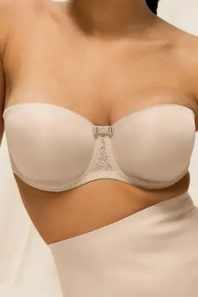Triumph – Beauty-Full Essential WDP – BH Strapless – 10167794 – Nude Beige