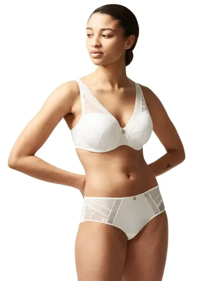 Chantelle – True Lace – BH Plunge Spacer – C11M20 – Milk