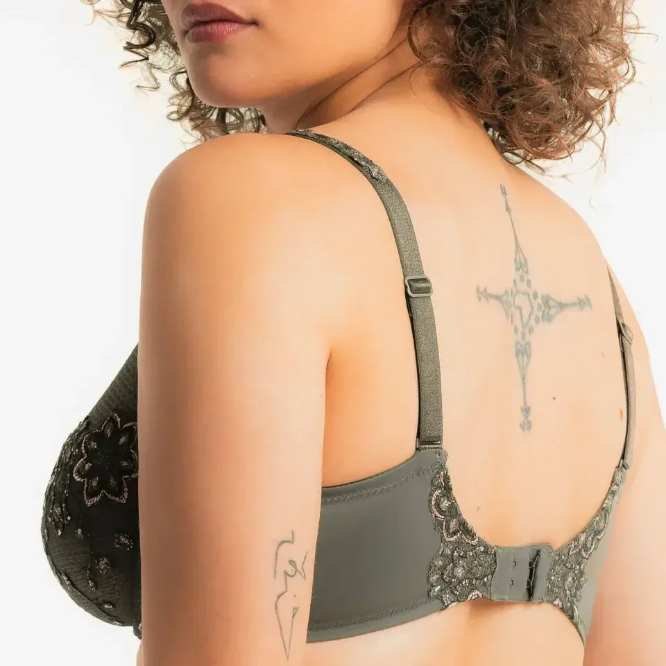 Louisa Bracq – Matyo – BH Beugel – 478-11 - Bronze