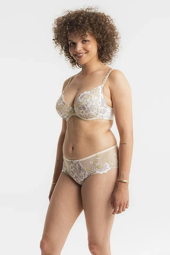 Louisa Bracq – Flora – Shorty – 534-40 – Lin
