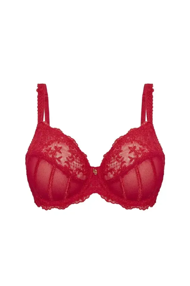 Louisa Bracq – Victoria – BH Beugel – 533-01 – Rouge à Lèvres