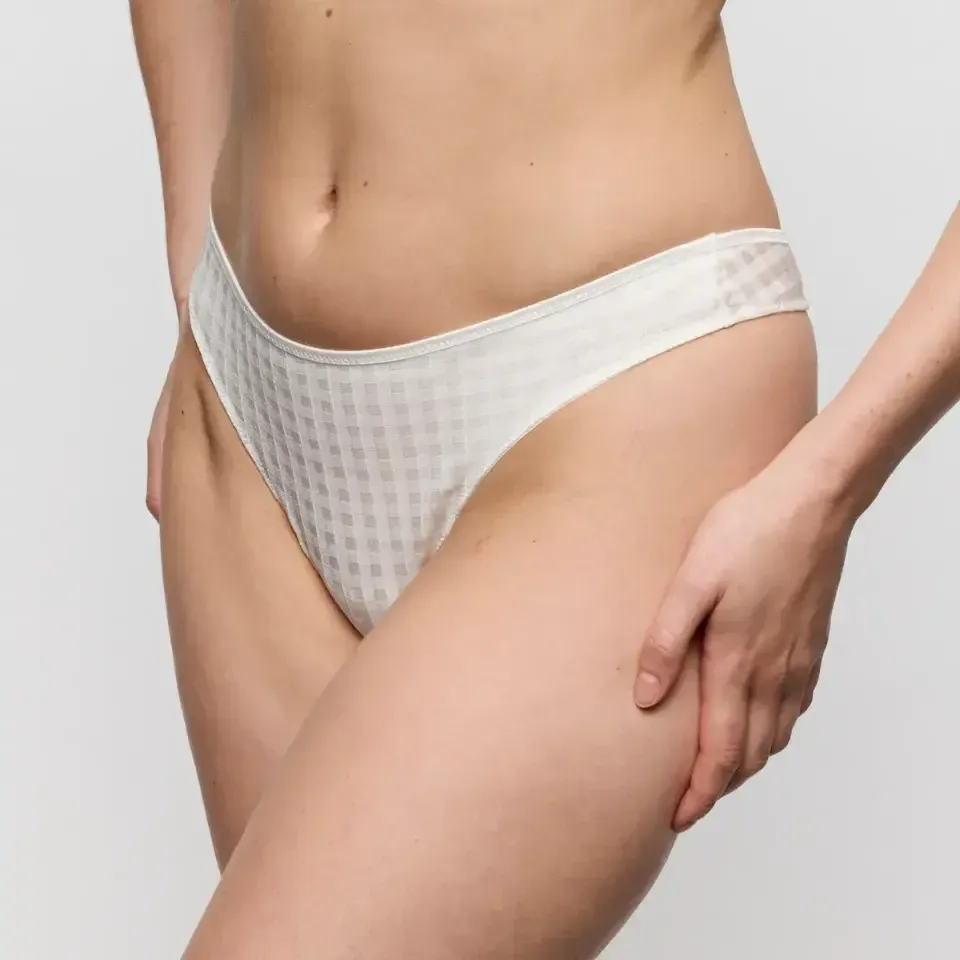 Marie Jo – Avero – String – 0600410 – Ivory Petale.