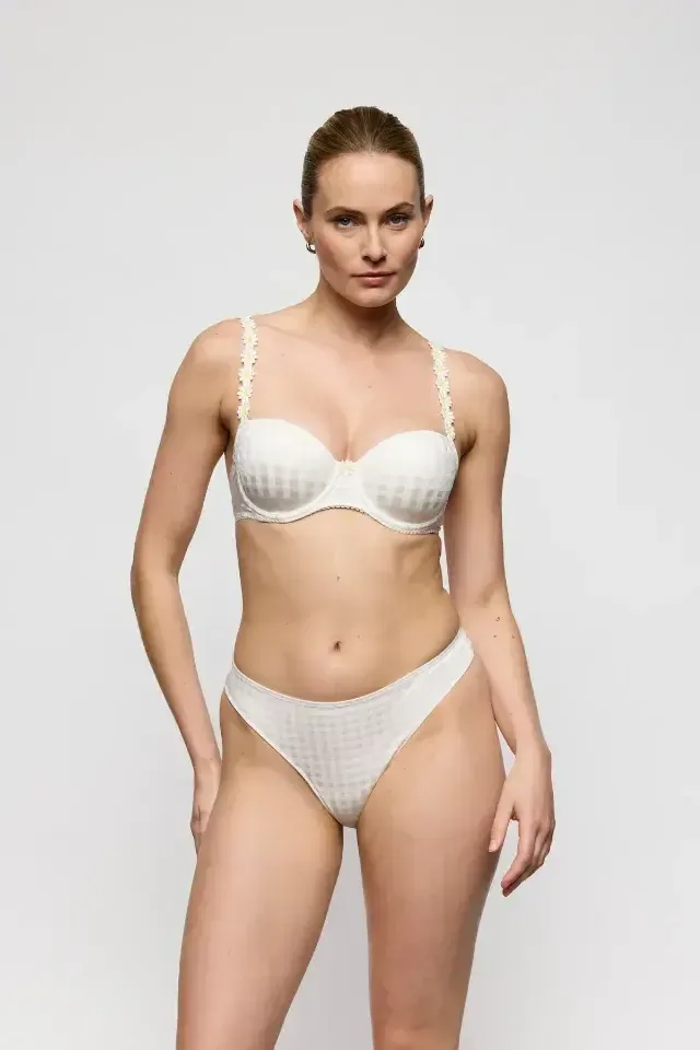 Marie Jo – Avero – String – 0600410 – Ivory Petale.