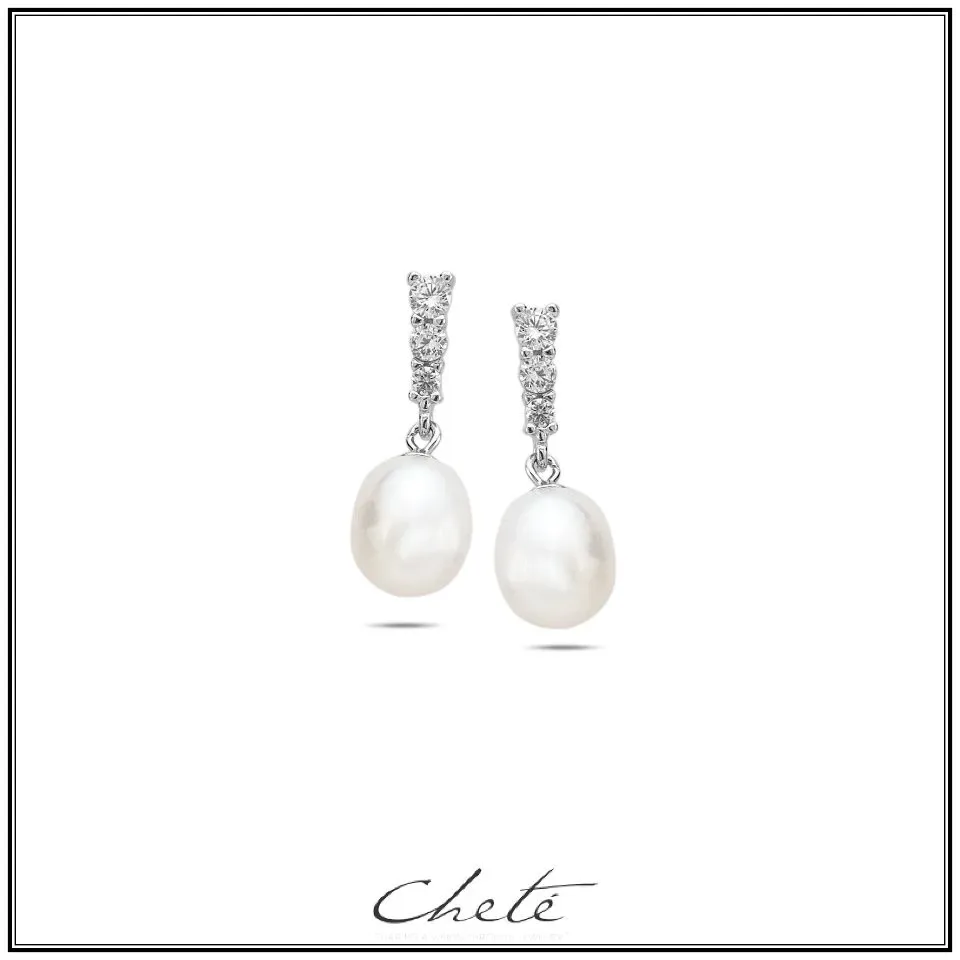 Juwelenset Cheté ketting en oorhanger met zoetwaterparels en zirconen CL6061-0558