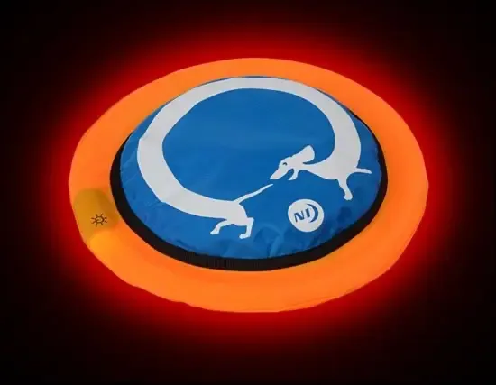 Nite Ize Nite Dawg Dog Discuit Light Vliegende Frisbee voor de hond Kleur Blauw met Rode Led verli NDD2-M1-R3