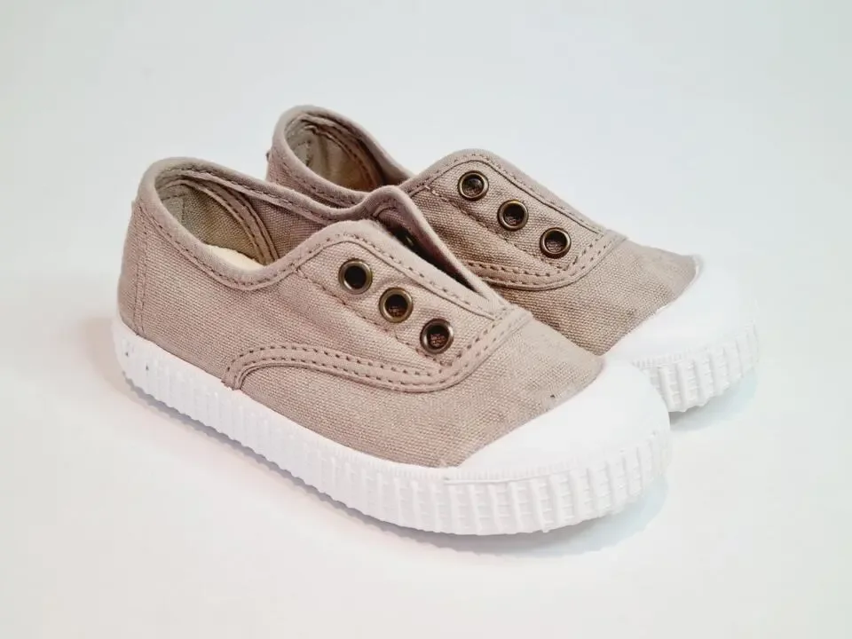 Victoria Kinderpantoffel 106627 Beige