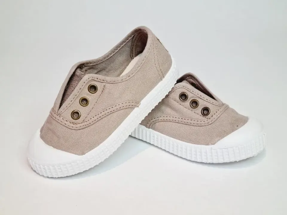 Victoria Kinderpantoffel 106627 Beige
