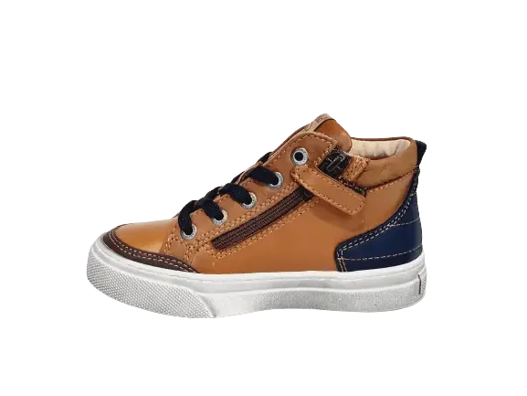 Lunella Sneaker 22225