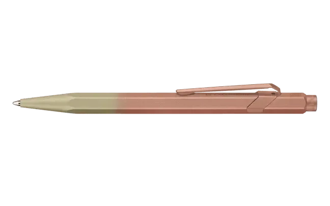 Caran d'Ache 849 Sunstoke Pink Claim your Style balpen
