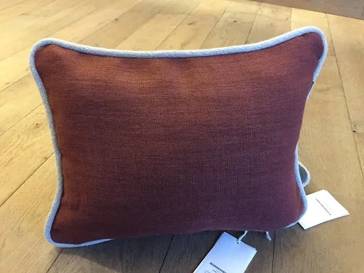 Scapa Sierkussen Lyse Burgundy 60x60cm inclusief binnenvulling