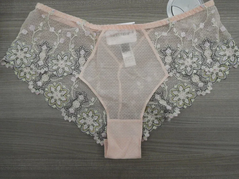 Louisa Bracq Matyo Peche: Shorty model (SEC.185)