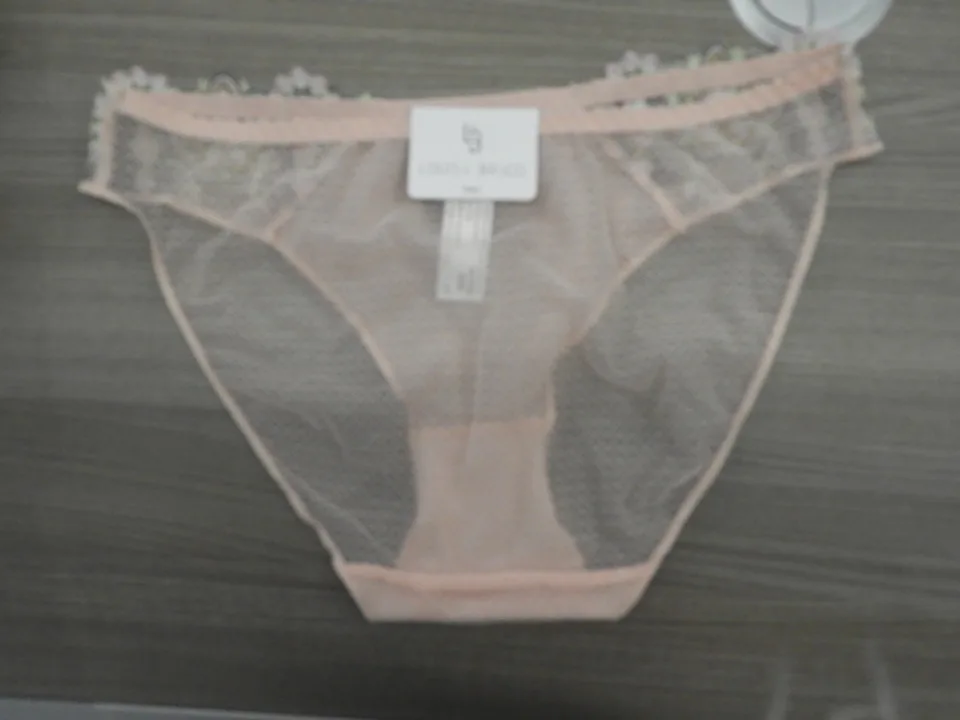 Louisa Bracq Matyo Peche: Lage slip (sec.184)