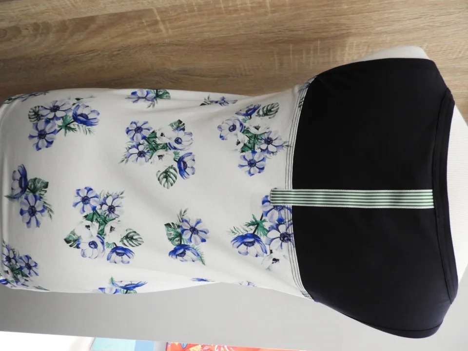 Eugen Klein Dames top gebloemd ( EUG.31)