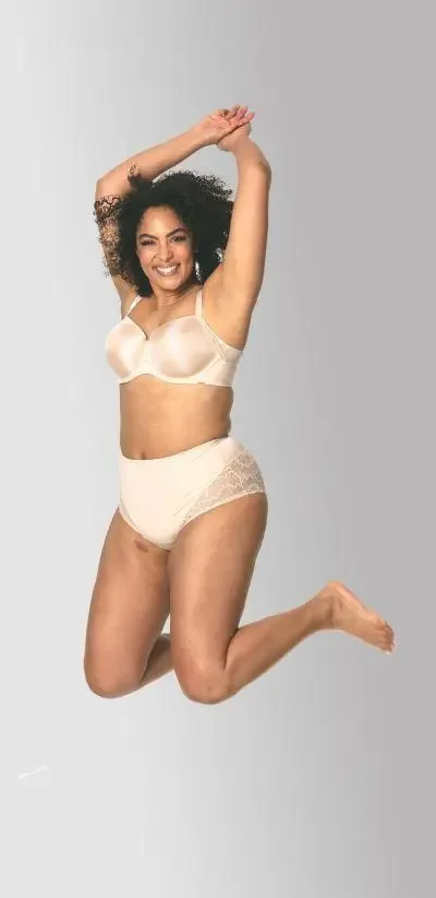 NO1 Bra: huidskleurige Bh voorgevormd ( extra stuk onder de oksel ) ( NO.1)