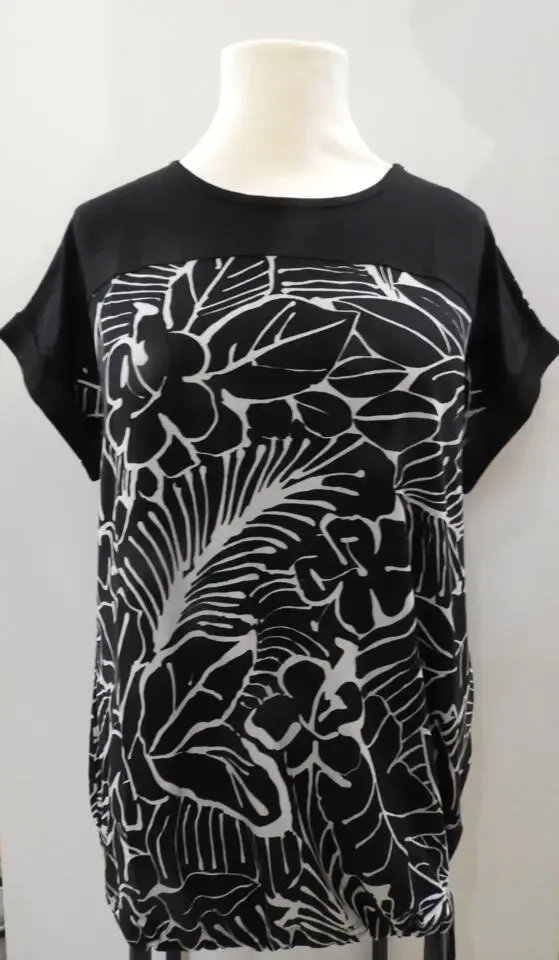 See You Shirt: Zwart tricot stof ( tot maat 50 ) SEE.79