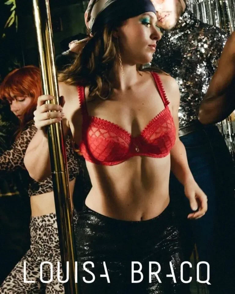 Louisa Bracq Beugelbh: Paco Rood ( Europese Maten )  sec.220/sec.221