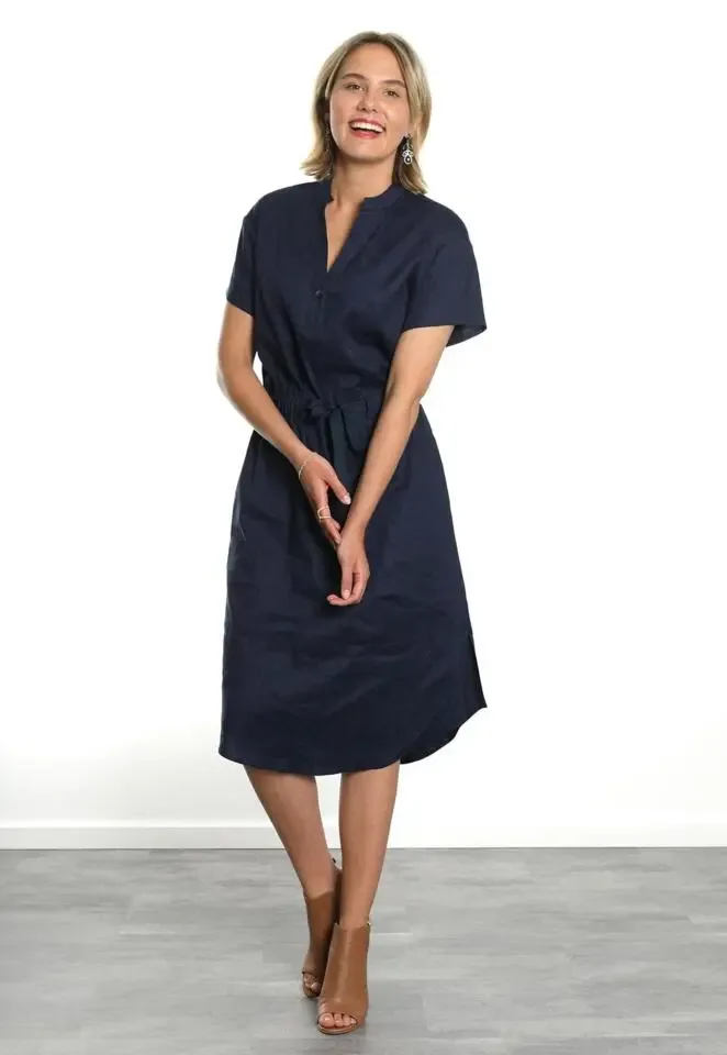 Bluebeery Linnen kleed: Donker blauw ( BLU.5 )
