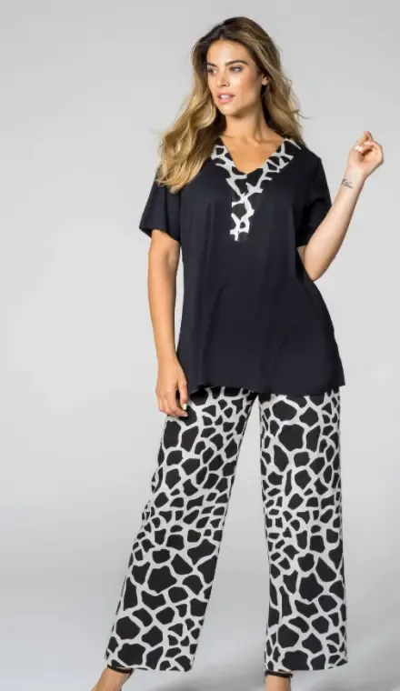See You T-shirt: Zwart met V hals tot maat 52 ( See.87 )