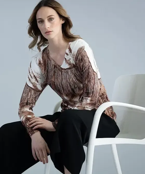 Marble Pull: V hals, ecru / cognac ( MAR.128 )