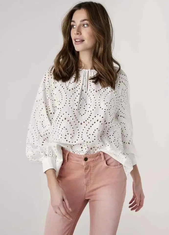 Summum Bloes: Broderie Anglaise, Off White ( SUM.25 )