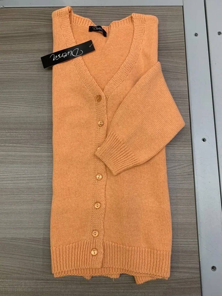 Diversa Cardigan met knopen: Oranje ( DIV.640 )